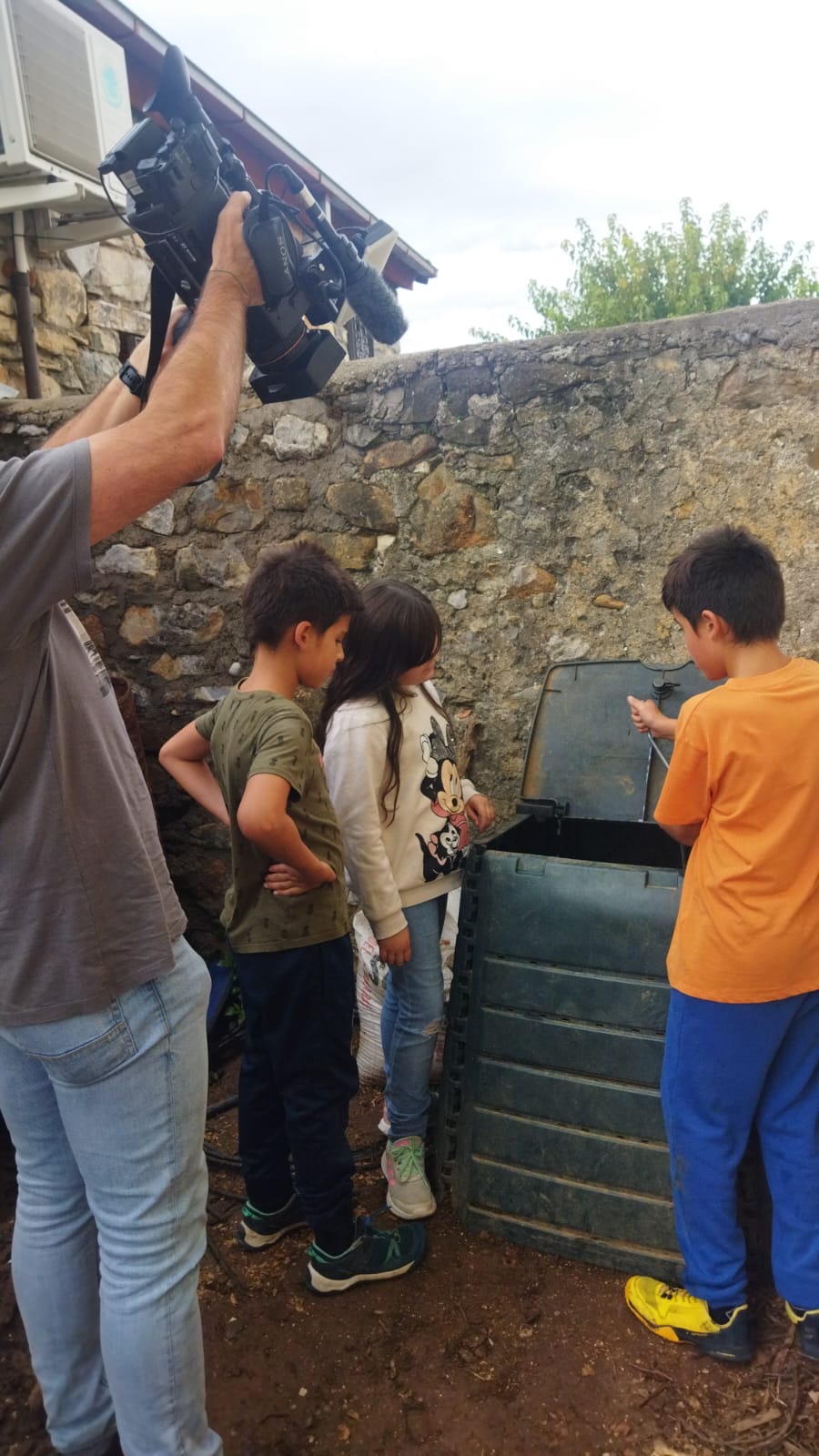 5eb8b9d1-3a47-402e-aed2-af5b06fa04ae